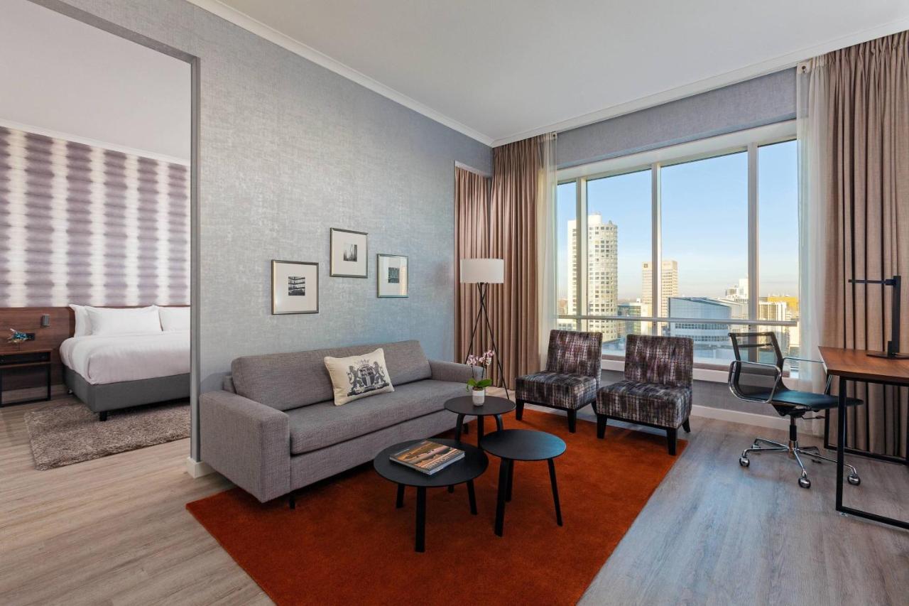 فندق روتردام ماريوت المظهر الخارجي الصورة A suite at the hotel
